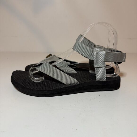 Teva Women's Size 8 Sandals Gray Original Outdoor Adventure Ankle Strap Thong - Picture 1 of 8
